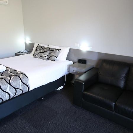 Bushman'S Motor Inn ลิทโกว์ ภายนอก รูปภาพ