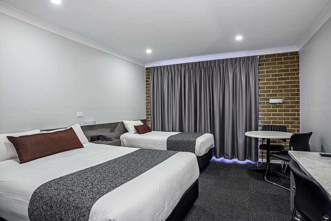 Bushman'S Motor Inn ลิทโกว์ ภายนอก รูปภาพ