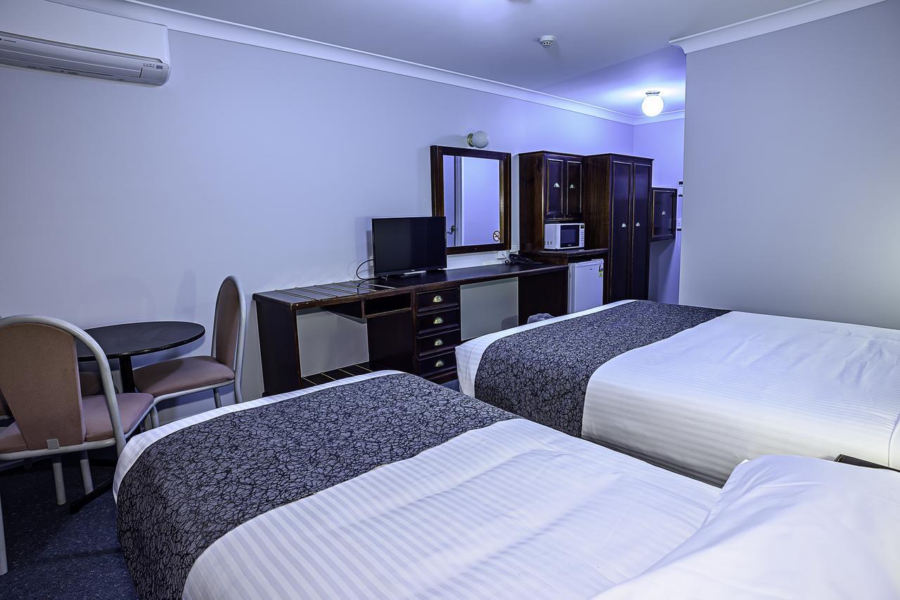 Bushman'S Motor Inn ลิทโกว์ ภายนอก รูปภาพ