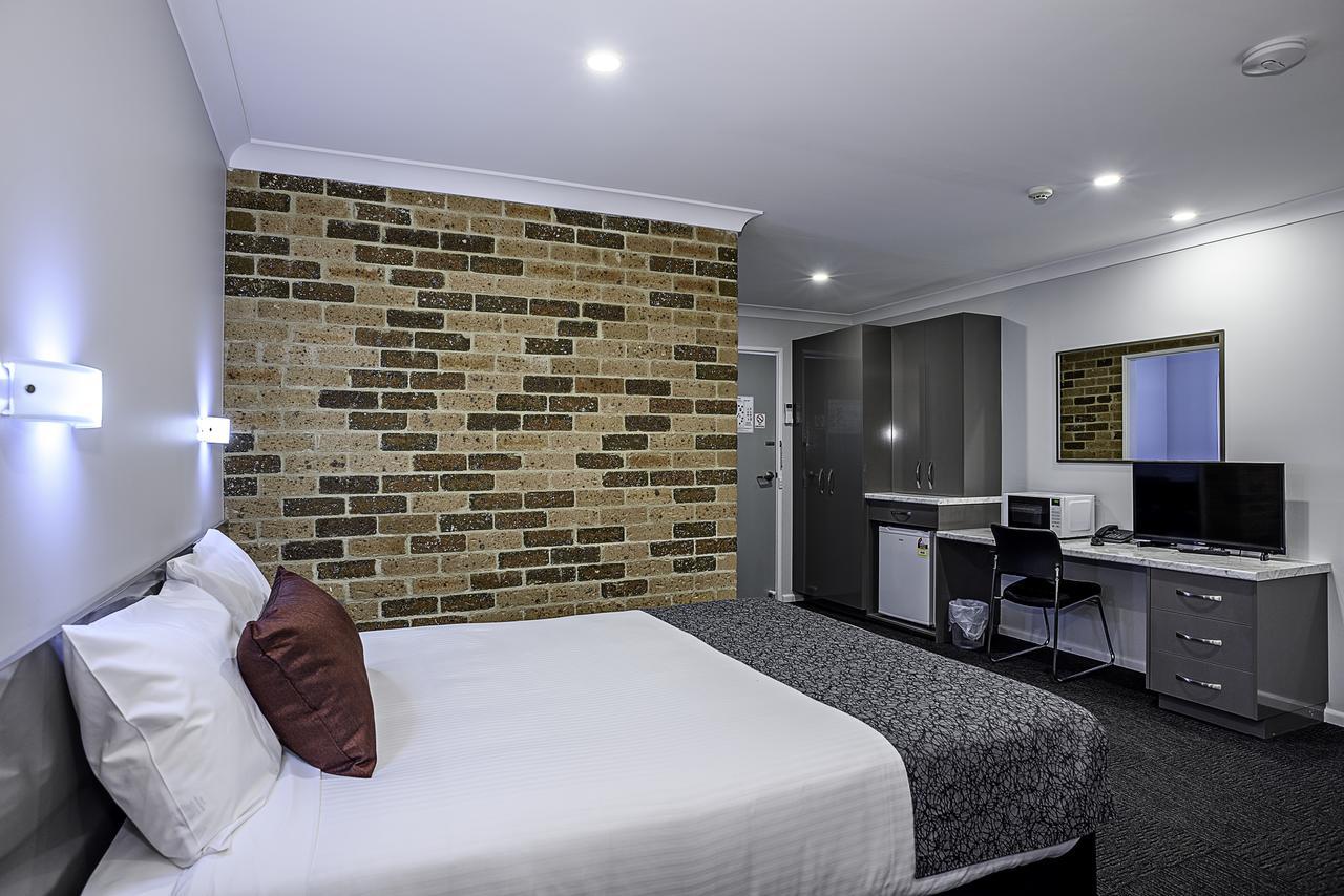 Bushman'S Motor Inn ลิทโกว์ ภายนอก รูปภาพ