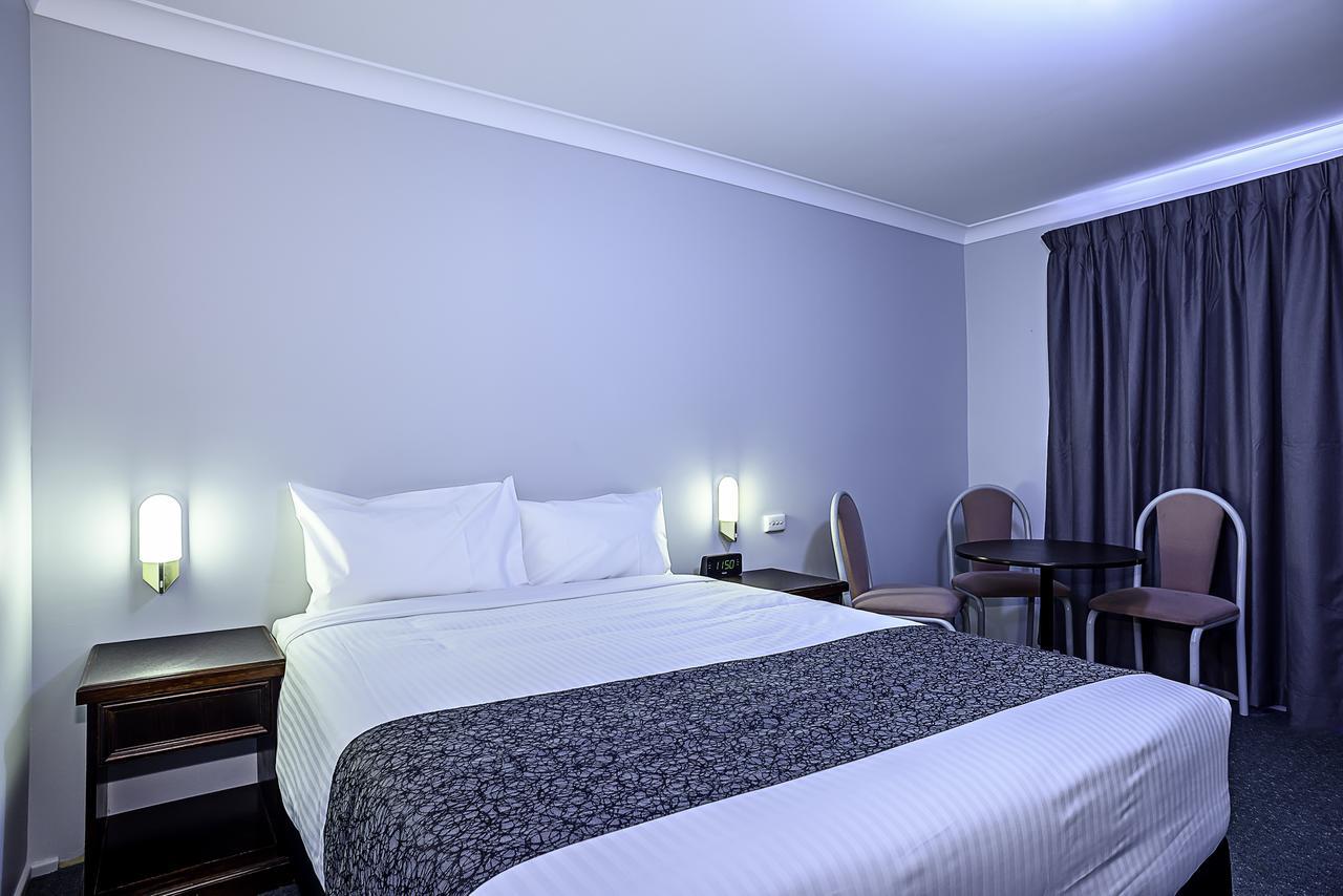 Bushman'S Motor Inn ลิทโกว์ ภายนอก รูปภาพ